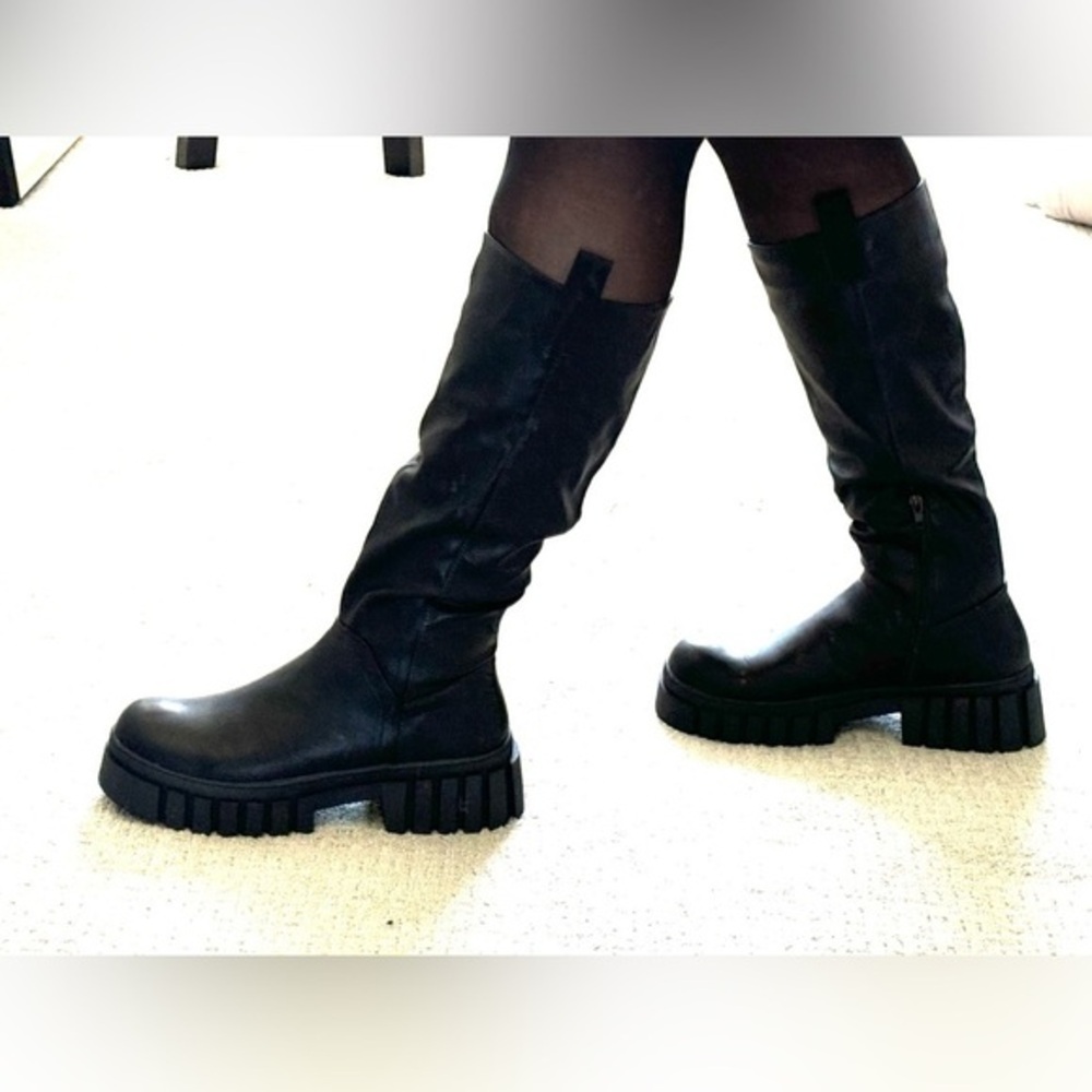 MIA RY Platform knee high leather boot in black malta size 10 NEW